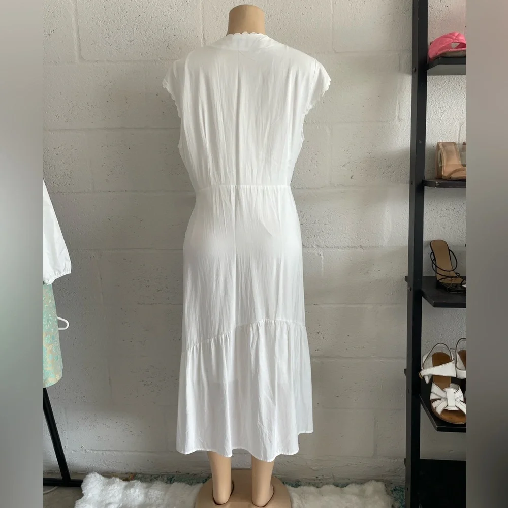 Rihoas white dress - Picture 3 of 8